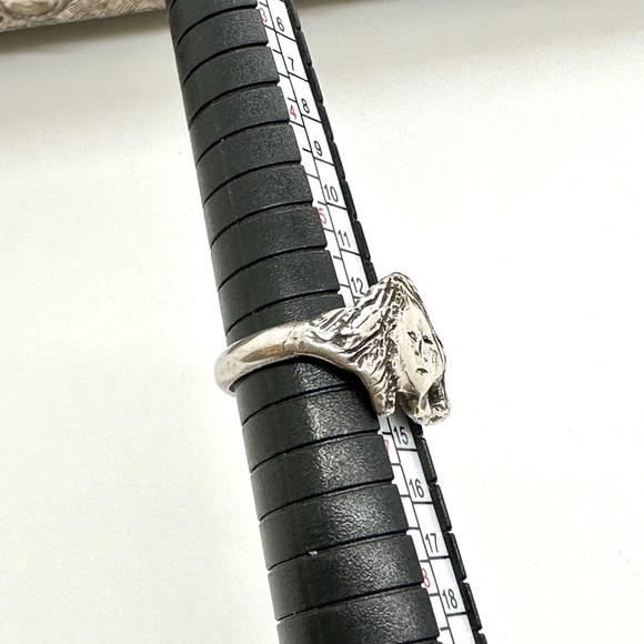 Vintage Art Nouveau Face Sterling Silver Ring - Picture 13 of 14